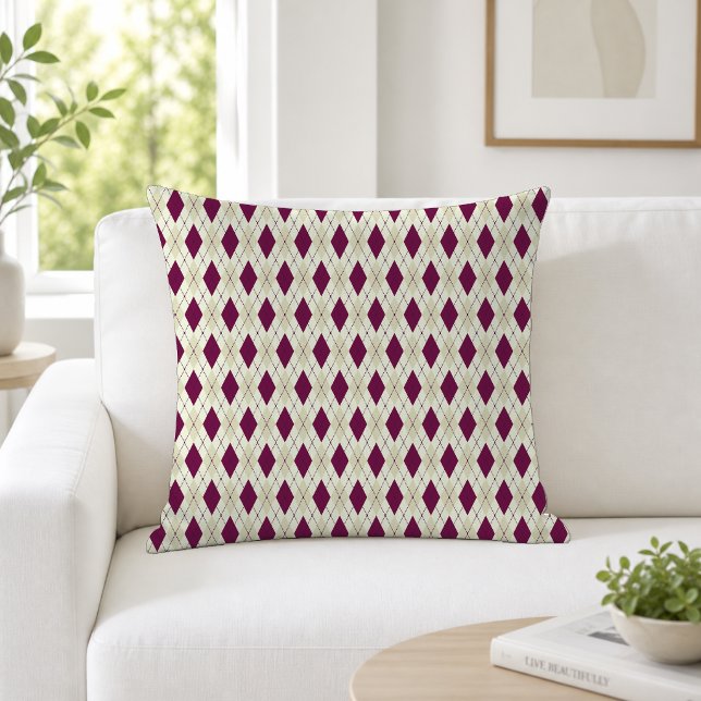 Moderne beige Lila Raute Geometrisch Kissen (Von Creator hochgeladen)
