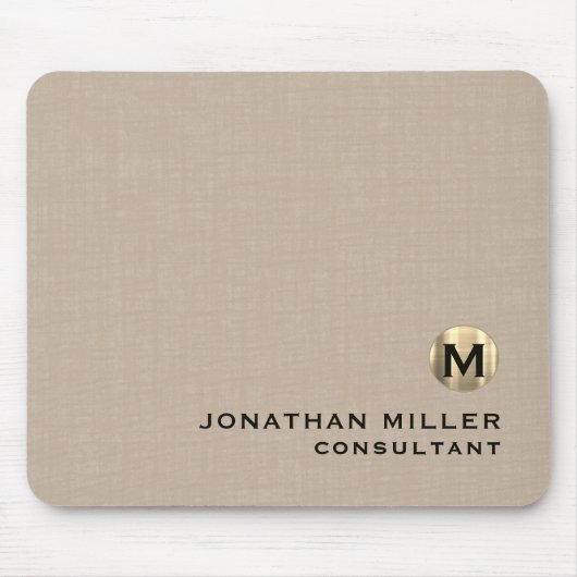 Moderne Beige Linen Brushed Gold Monogram Mousepad (Vorne)