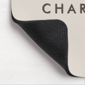 Moderne beige personalisierte Namensmauspad Mousepad (Ecke)