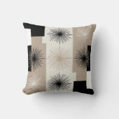 Moderne Beige, Schwarz-weiße Sternexplosion Minima Kissen (Vorderseite)
