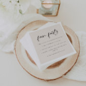 Moderne Beige Script 'Fun Facts' Hochzeit Serviette