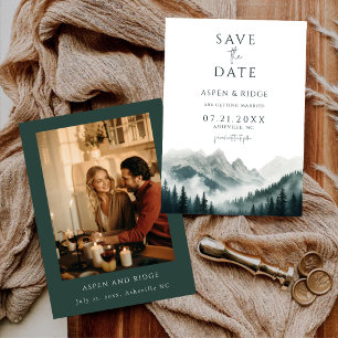 Moderne Berggrün Save-the-Date-Foto Einladung