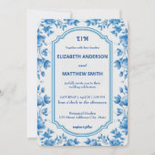 Moderne Biue & White Overlay Blume Hochzeit Einladung (Vorderseite)