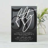 Moderne Black 50. Geburtstagsparty Einladung (Stehend Vorderseite)