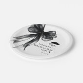 Moderne Black Bow Graduation Party Pappteller (Schrägansicht)