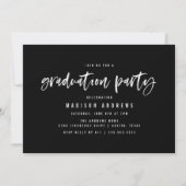 Moderne Black Brush Script Foto Graduation Party Einladung (Rückseite)