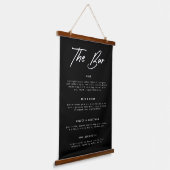 Moderne Black Calligraphy Drinks Wedding Bar Menu Wandteppich Mit Holzrahmen (Gewinkelt)