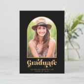 Moderne Black Gold Arch Foto Graduation Party Einladung (Stehend Vorderseite)