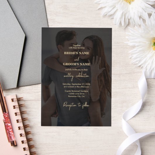 Moderne Black Gold Foto Overlay-Hochzeit Pergament Einladungen (Hochzeit)