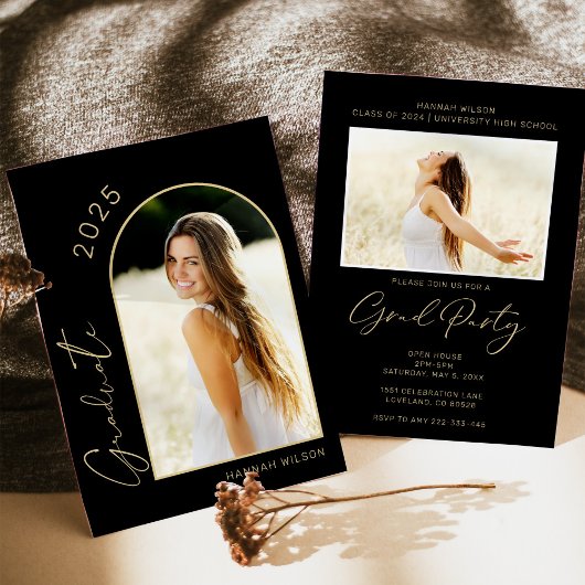 Moderne Black Gold Graduation Party Einladung