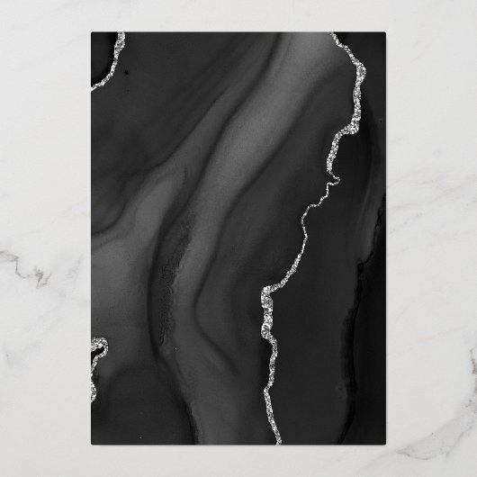 Moderne Black Silver Agate Hochzeit Folieneinladung (Rückseite)