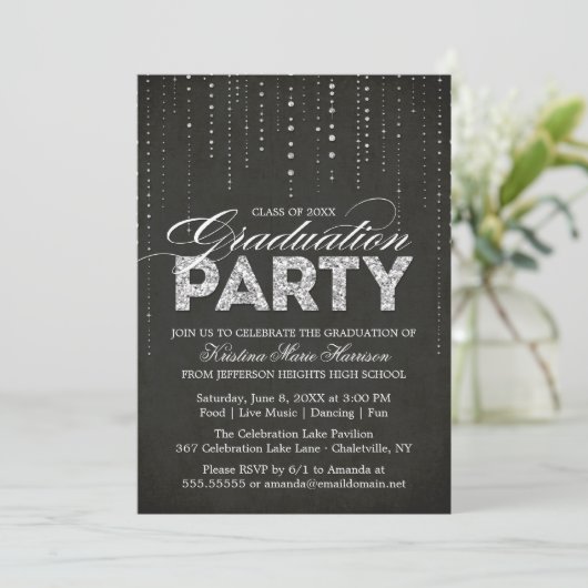 Moderne Black & Silver Glitzer Graduation Party Einladung (Stehend Vorderseite)