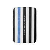 Moderne Black Stripes IMITATE Blue Glitz und Name Badematte (Vorderseite Vertikal)