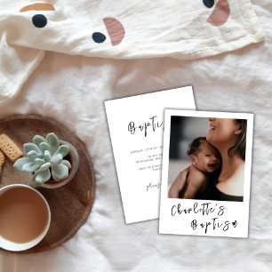 Moderne Black & White Script Baby Foto Taufe Einladung