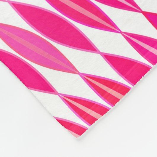 Moderne Blätter aus dem Mittelalter, Korallenrosa Fleecedecke (Ecke)