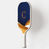 Moderne Blau-Gold-Wave-Monogramm-Gestaltung Pickleball Schläger (Links)