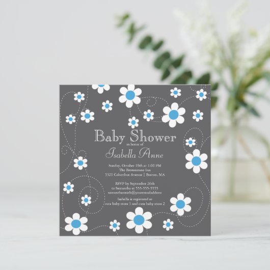 Moderne blaue Blumen Blumenjungen Baby Dusche Einladung (Stehend Vorderseite)