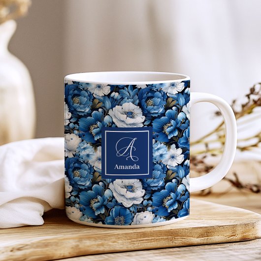 Moderne blaue Blumen Personalisierte Blumen Kaffee Kaffeetasse