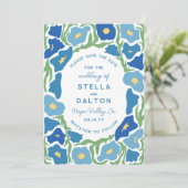 Moderne blaue Blumenrahmeneiform ohne Foto Save The Date (Stehend Vorderseite)
