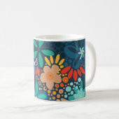 Moderne blaue dunkle Blumen Kaffeetasse (VorderseiteRechts)