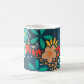 Moderne blaue dunkle Blumen Kaffeetasse (Mittel)
