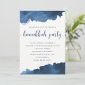 Moderne blaue Farbe | Hanukkah-Party Einladung (Stehend Vorderseite)