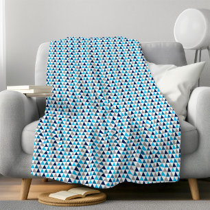 Moderne blaue geometrische Dreiecksstruktur Kusche Fleecedecke