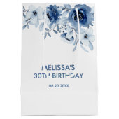 Moderne blaue Rose Blumengrün Geburtstag Mittlere Geschenktüte (Rückseite)