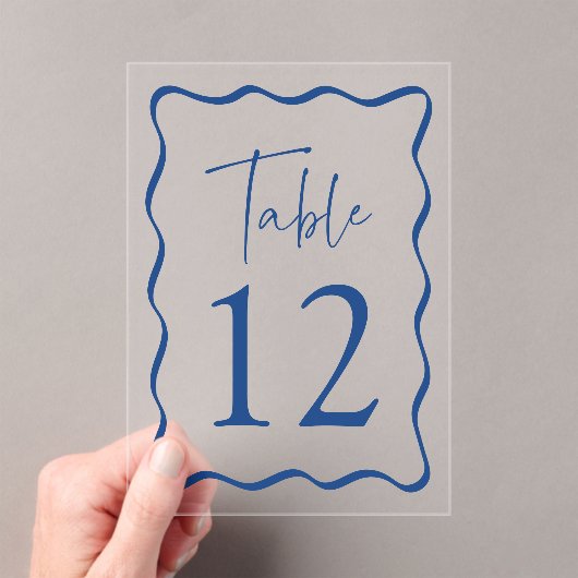 Moderne blaue Wavy-Frame-Acryl-Tischnummern Acryleinladungen (Insitu (Handheld))