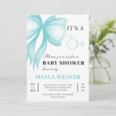 Moderne Blue Bow Editable Elegante Baby Boy Dusche Einladung (Stehend Vorderseite)