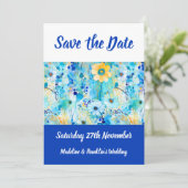 Moderne Blue Floral Print Wedding rettet das Datum Save The Date (Stehend Vorderseite)