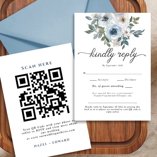Moderne Blue Floral QR Code Wedding RSVP Card Karte