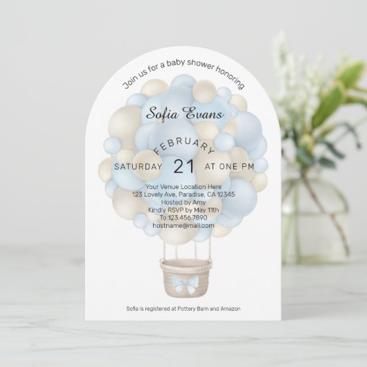 Moderne Blue Hot Air Ballon Baby Dusche Einladung (Stehend Vorderseite)