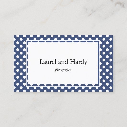 Moderne Blue Polka Dots Custom Business Card Visitenkarte (Vorderseite)