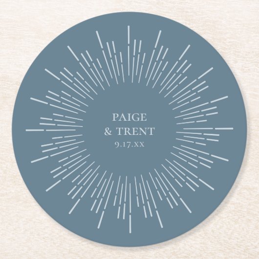 Moderne Blue Sunburst Wedding Runder Pappuntersetzer (Vorderseite)