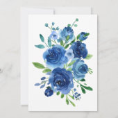 Moderne Blue Watercolor Blumenjungen Babydusche Einladung (Rückseite)