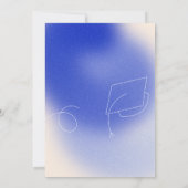 Moderne Blue White Gradient Graduation Party Einladung (Rückseite)