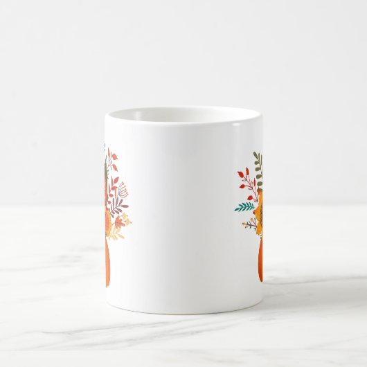 Moderne Blume im Herbst in Pumpkin Kaffeetasse (Mittel)