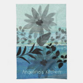 Moderne Blume über traumhaft blaues Hintergrund Geschirrtuch (Vertikal)