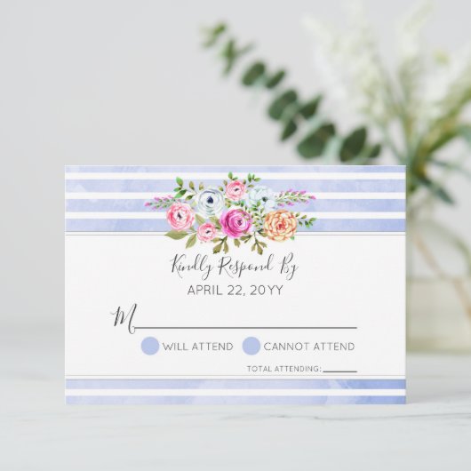 Moderne Blumenwatte Blue Stripe Wedding RSVP (Stehend Vorderseite)