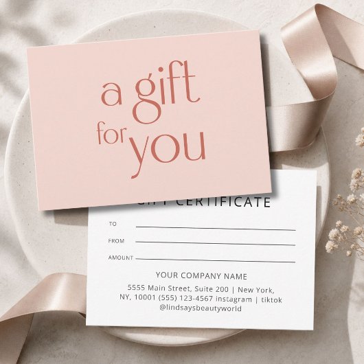 Moderne Blush-Beige-Geschenkgutschein
