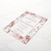 Moderne Blush Floral Wedding Rose Gold Folieneinladung (Gedreht)