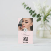 Moderne Blush Pink Script Logo QR Code Foto Make-u Visitenkarte (Stehend Vorderseite)