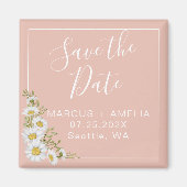 Moderne Blush & White Daisies Save the Date Square Magnet (Vorne)