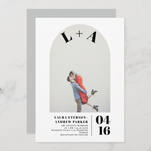 Moderne Bogen mutige minimalistische Initialen Fot Einladung (Vorne/Hinten)