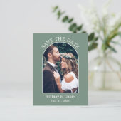 Moderne Bogenrahmen-Foto-Sage Save the Date grün Postkarte (Stehend Vorderseite)