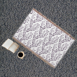 Moderne Boho-Blumenmuster Pflaume Weiß Decke