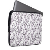 Moderne Boho-Blumenmuster Pflaume Weiß Laptopschutzhülle (Vorne Rechts)