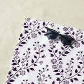 Moderne Boho-Blumenmuster Pflaume Weiß Strandtuch (Beispiel)