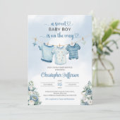 Moderne Boho Boy Baby Dusche Kinderzimmer Kleidung Einladung (Stehend Vorderseite)